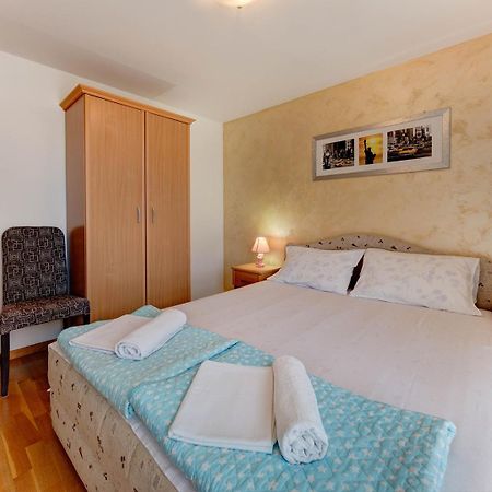 Disney Apartments Budva Bagian luar foto