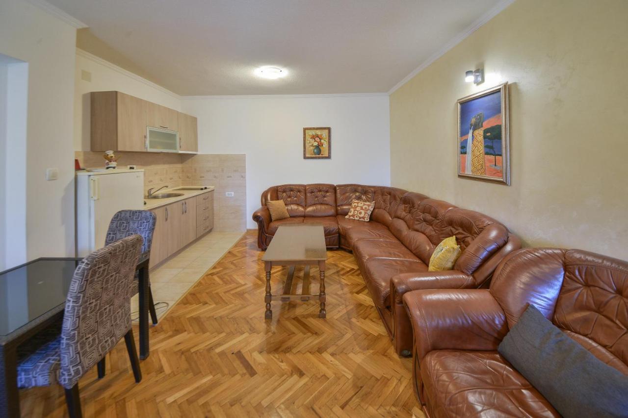 Disney Apartments Budva Bagian luar foto
