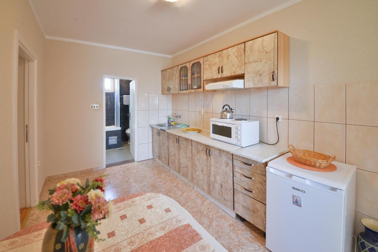 Disney Apartments Budva Bagian luar foto
