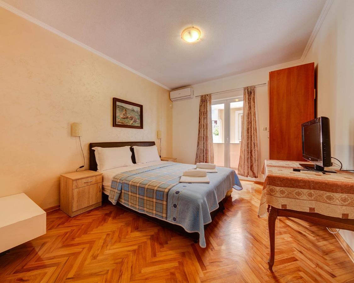 Disney Apartments Budva Bagian luar foto