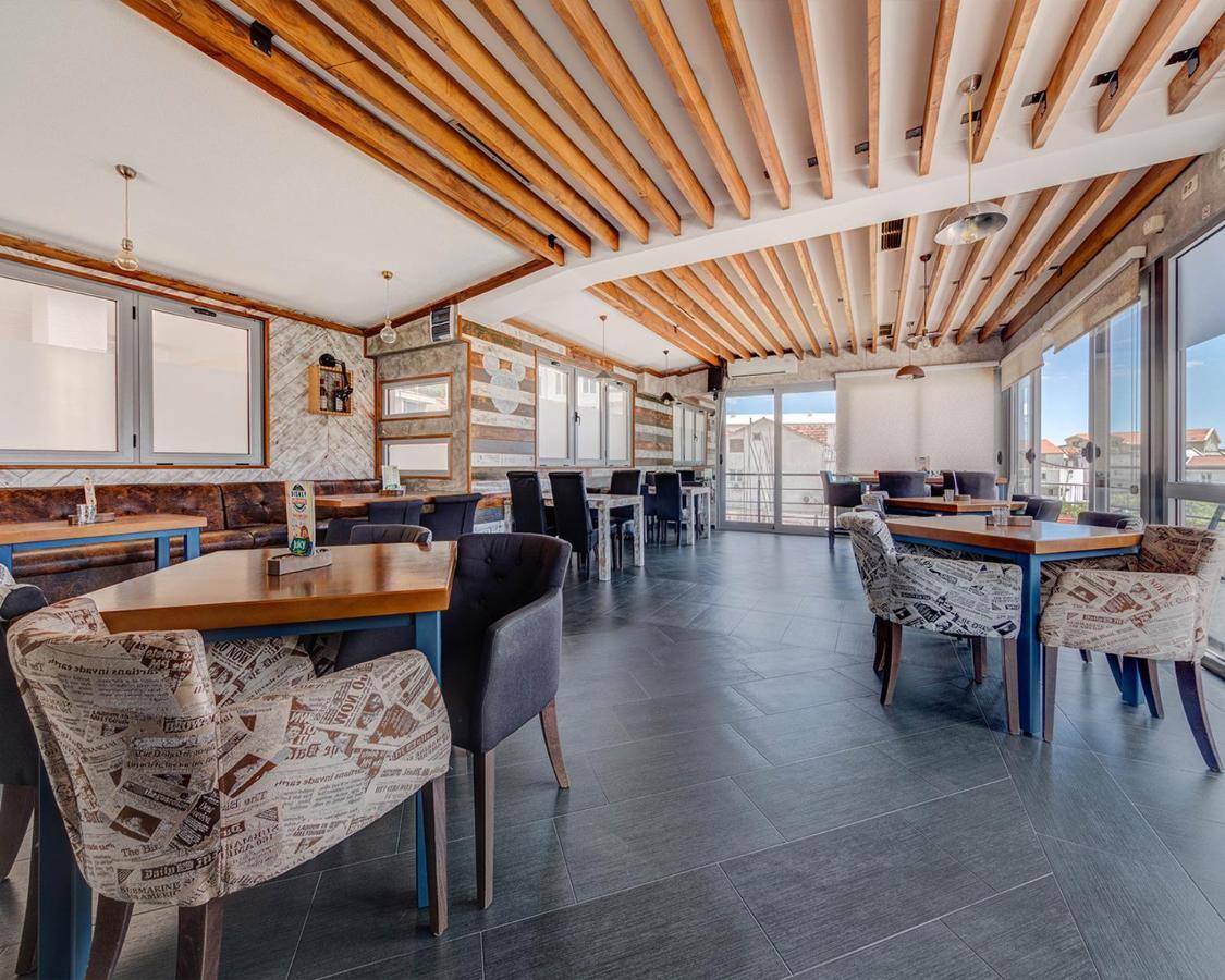 Disney Apartments Budva Bagian luar foto