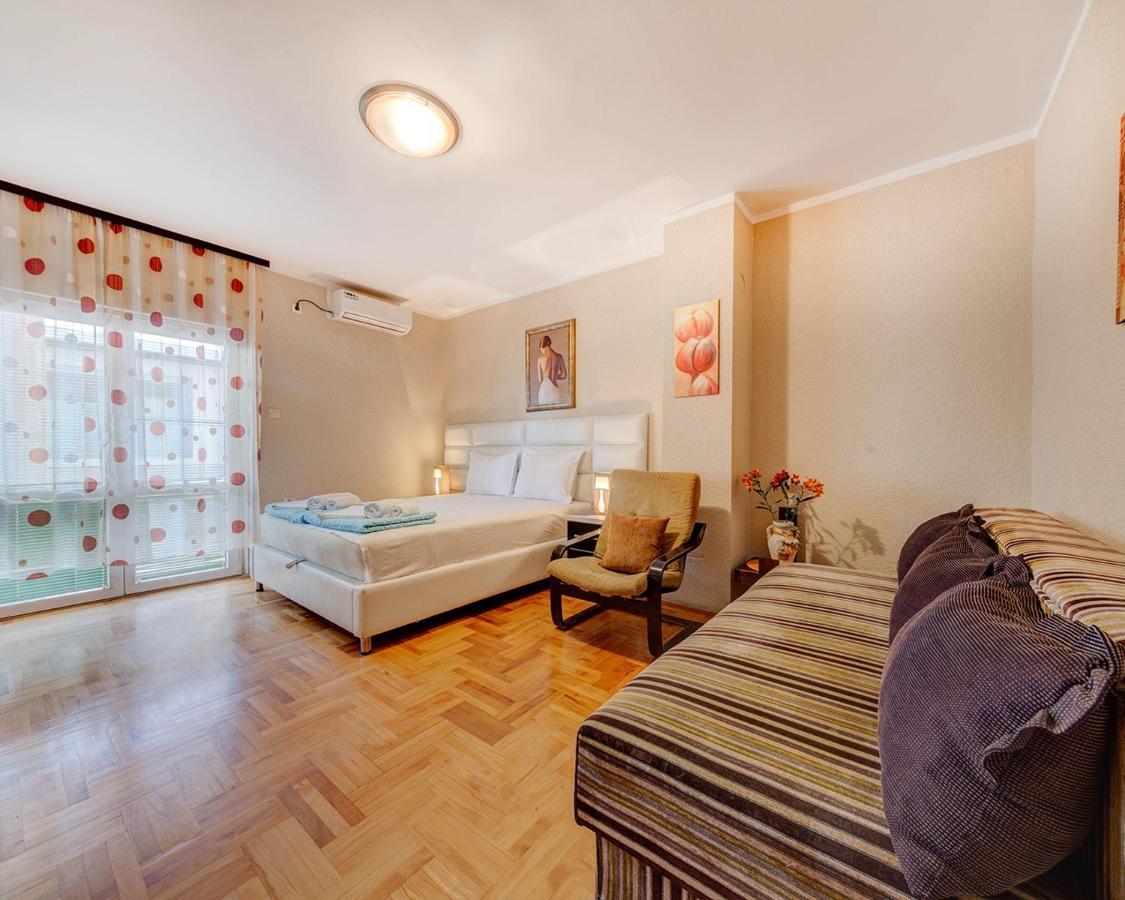 Disney Apartments Budva Bagian luar foto