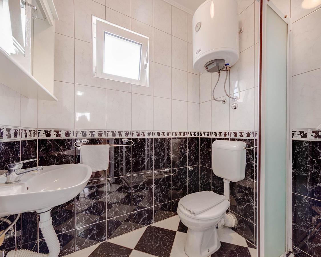 Disney Apartments Budva Bagian luar foto